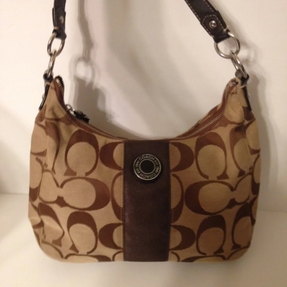 Coach brown sig c hobo bag zipper legacy stripe